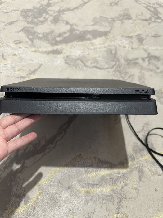 Продам ps4, полная комплектация