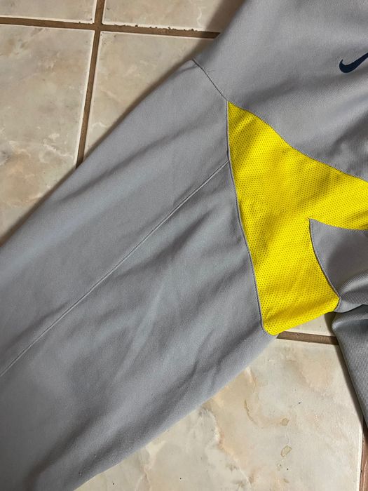 Мъжка Тениска на Nike в размер L.