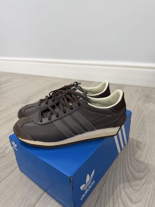 Новые кроссовки adidas