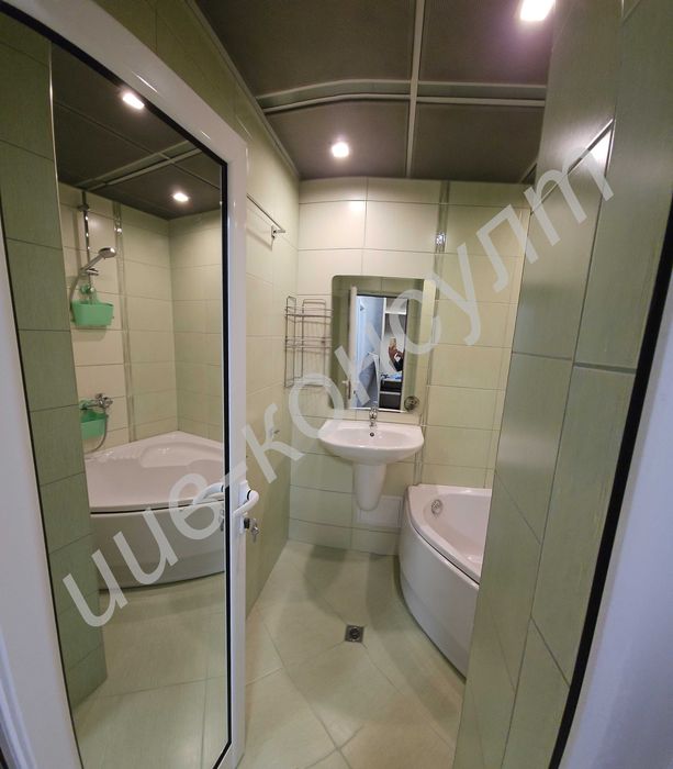 Продава се Тристаен апартамент в Велико Търново, Бузлуджа - 110 кв.м за 1655 €/кв.м - Снимка #10