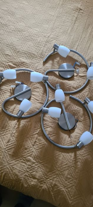 Lustra ,aplica în stare foarte buna