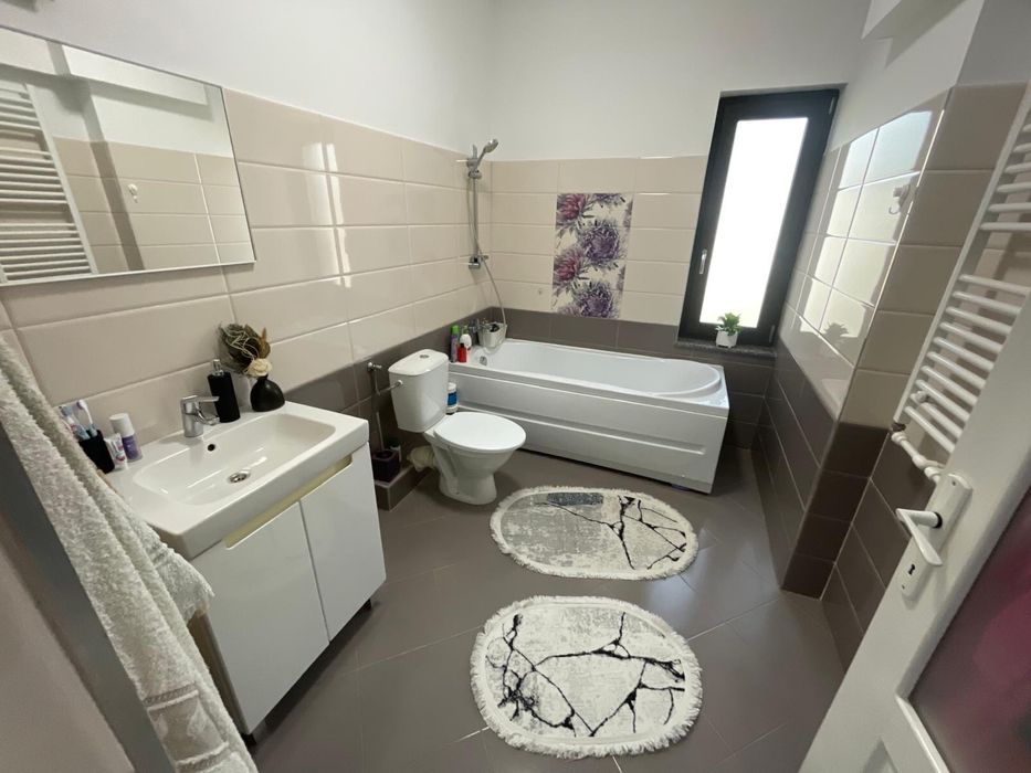 Casa tip duplex Eroilor