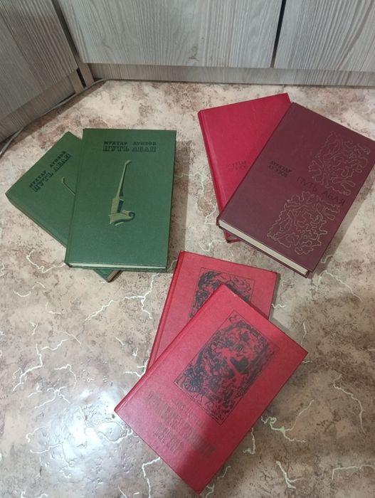 Продам книги.     .
