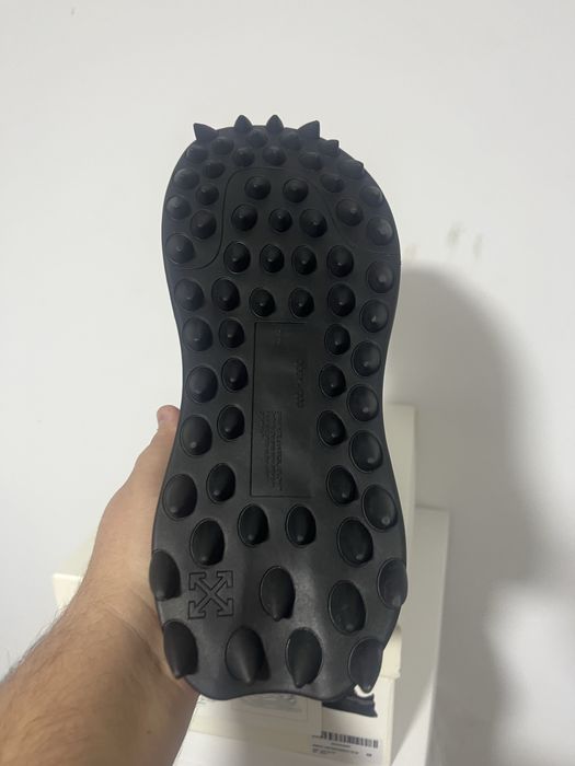 Off white odsy (marimi 40;42)