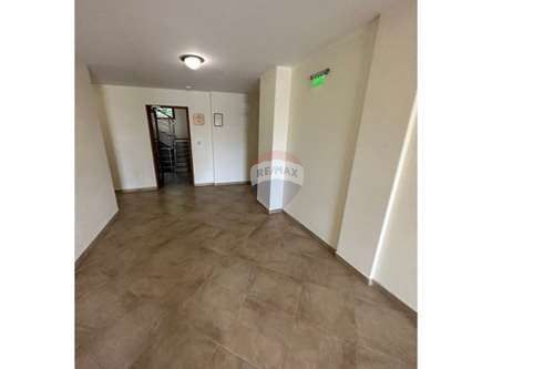 Дава се под наем Двустаен апартамент в Варна, Аспарухово - 65 кв.м за 548.25 € - Снимка #11