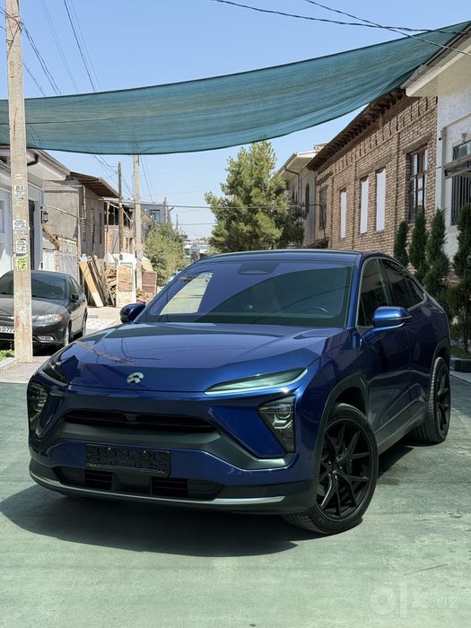 Nio elektravtomobil ec6 ideal