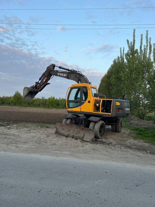 Ekskavator Volvo 130