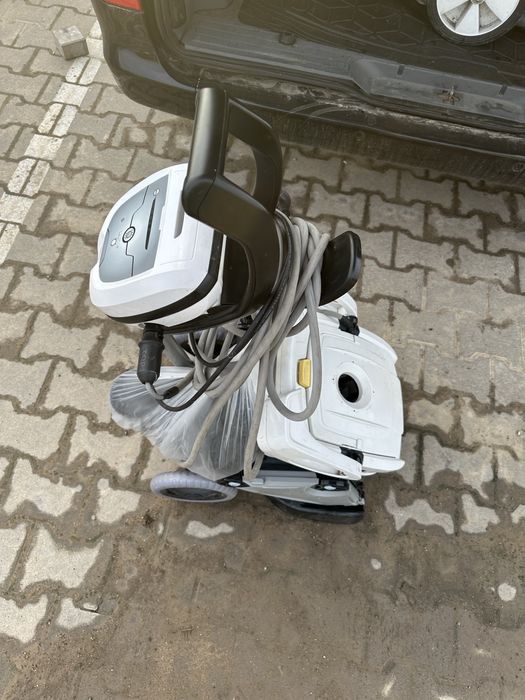 Robot  de spalat piscine