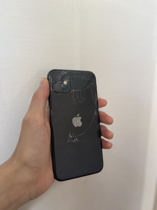 IPhone 11 128GB в идеалным сост