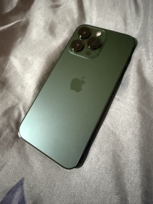 iPhone 13 pro заключен