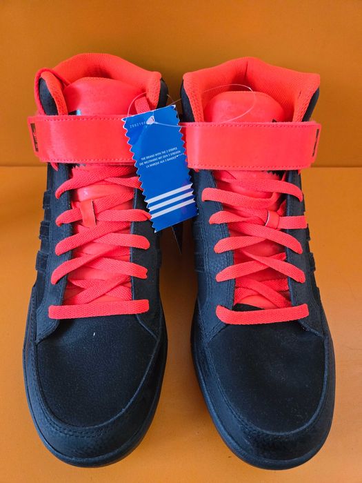 Adidas чисто нови с етикет мъжки баскетболни обувки 45 1/3