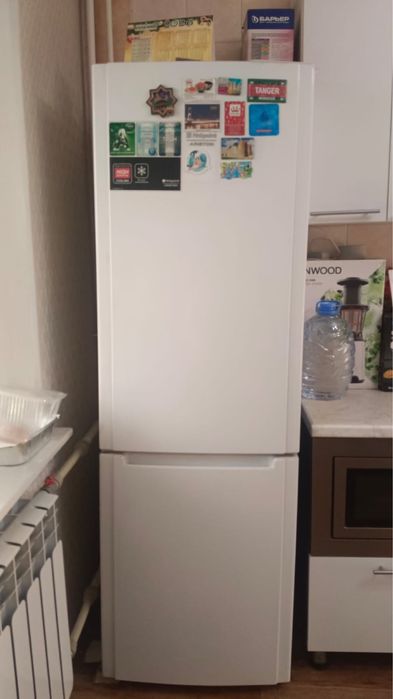 Холодильник б/у в хорошом состояние