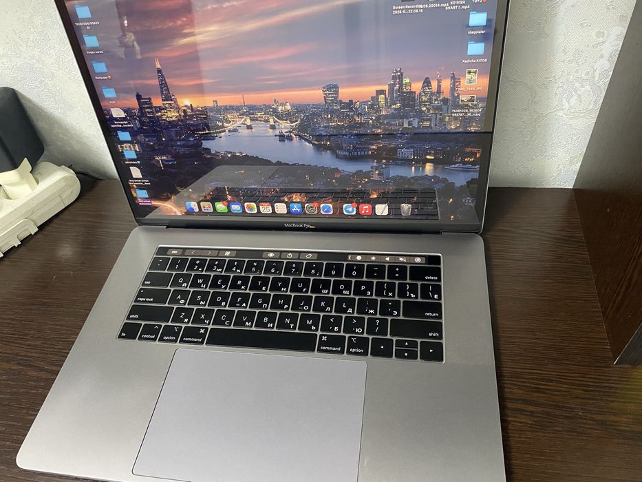 MacBook Pro i9  2019