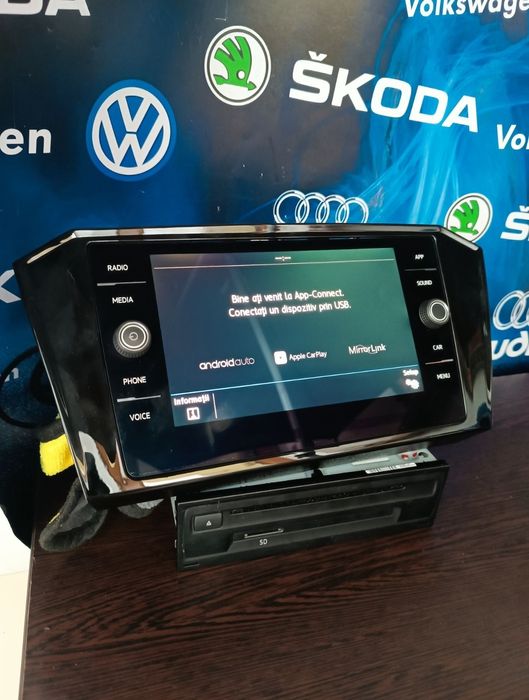 Vând MIB2 CarPlay Android Auto MirrorLink Passat B8 montaj inclus