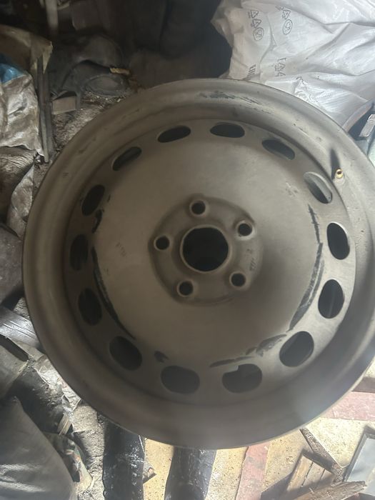 Диски штампы r16 пассат б5