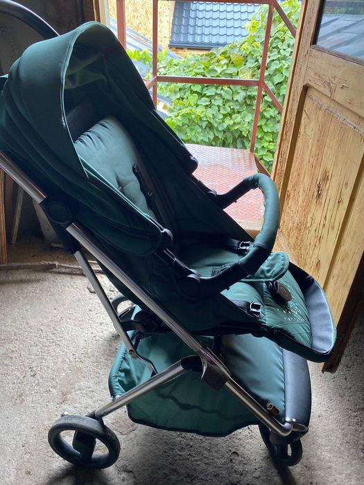 Carucior copii Chipolino Piruet 3 in 1 cu sezut rotativ