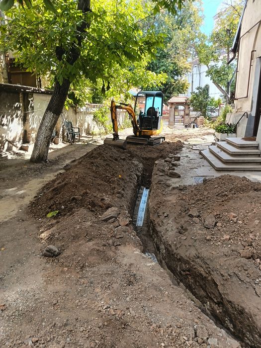închiriez mini excavator Petru spații înguste