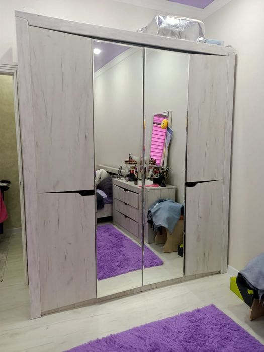 Спальный гарнитур