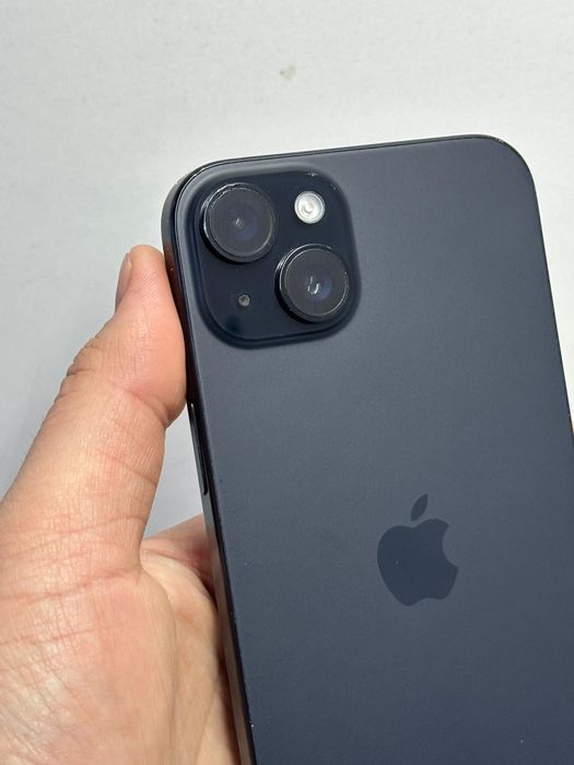 Продам Айфон 15 Plus 128г