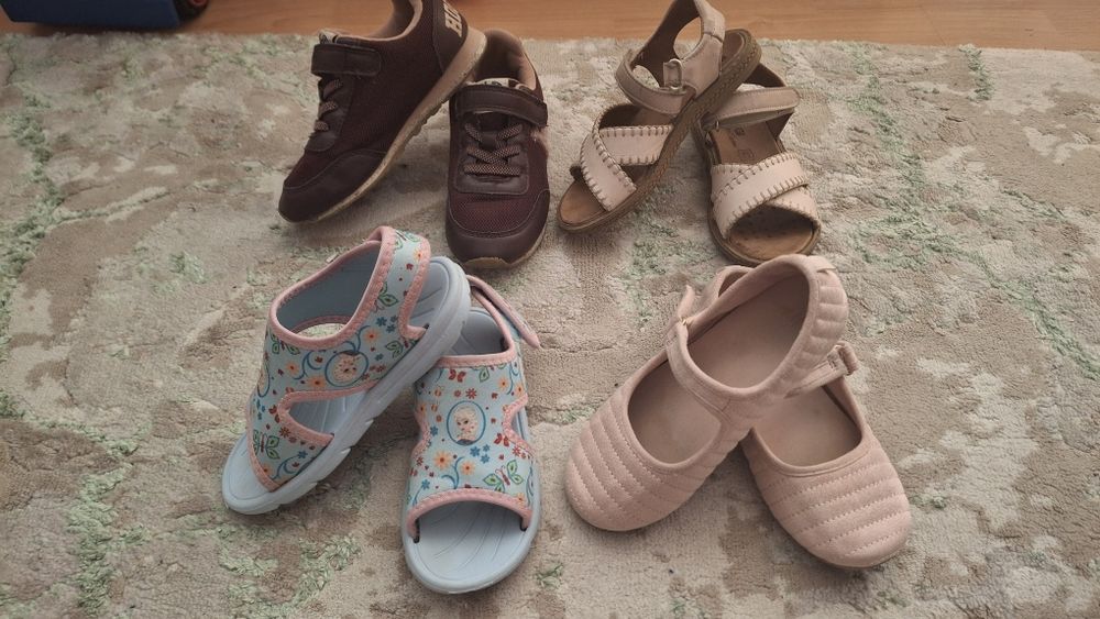 Lot încălțăminte fetițe primăvară-vara 28-29