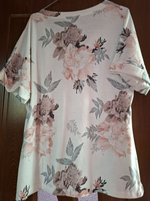 Vând Bluză Dama Mărimea XL -XXL