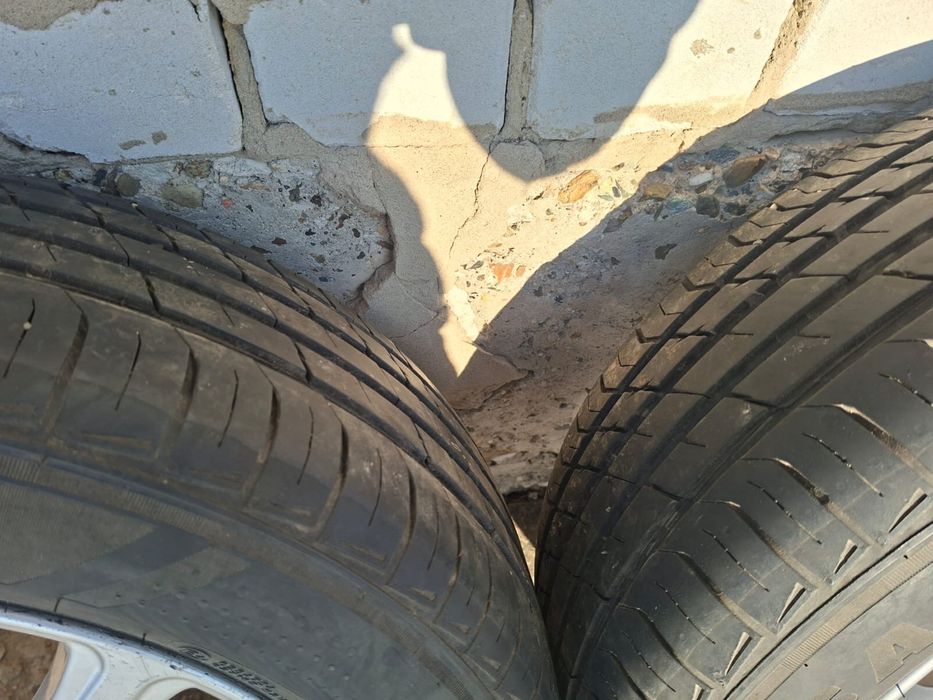 Диски с шинами почти новые