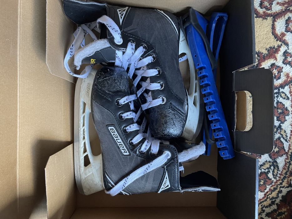 Коньки хоккейные Bauer