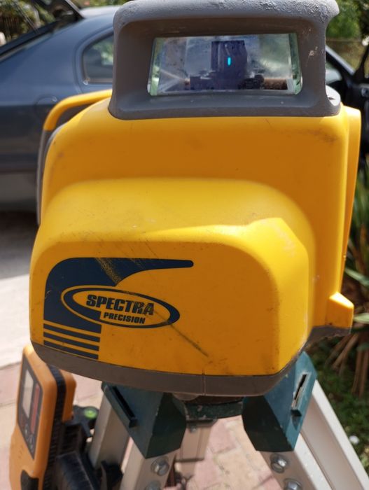 Nivela laser rotativa