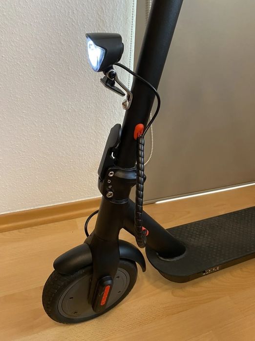 Trotineta electrica iScooter e9 in cutie