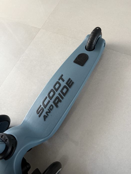 Trotinetă Scoot and ride nouă