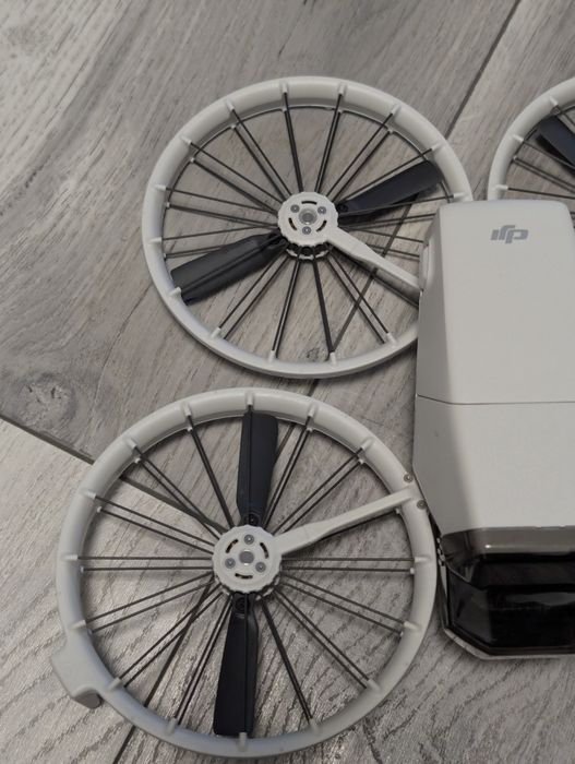 Drona Dji Flip Fly More Combo