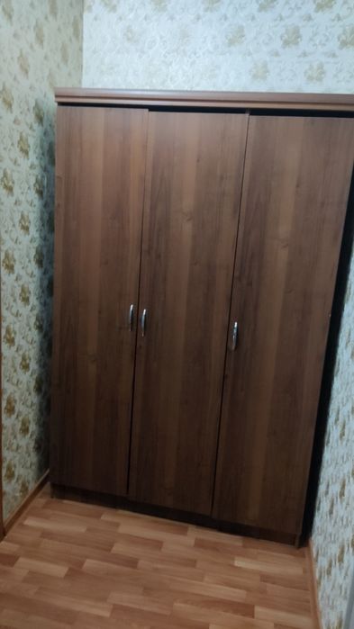 Срочно продаем шкаф