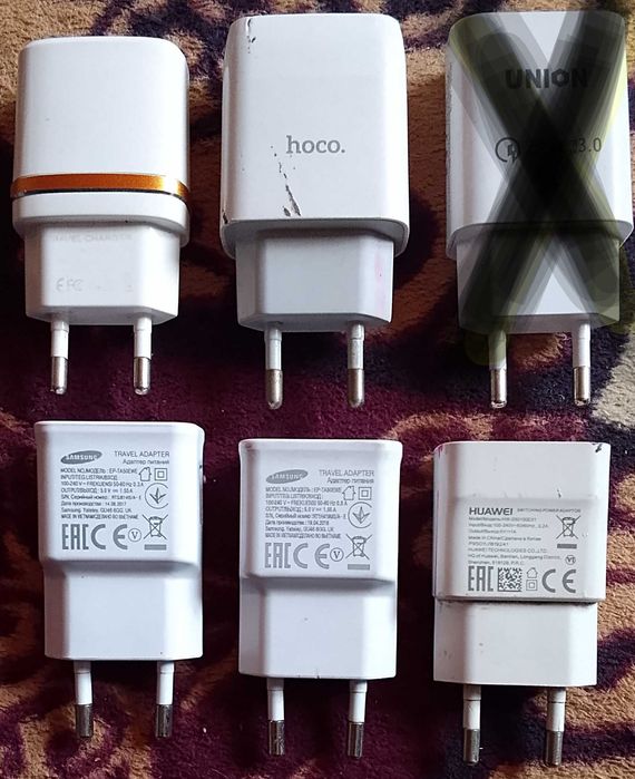 Продаю зарядные устройства (адаптеры питания)для телефонов