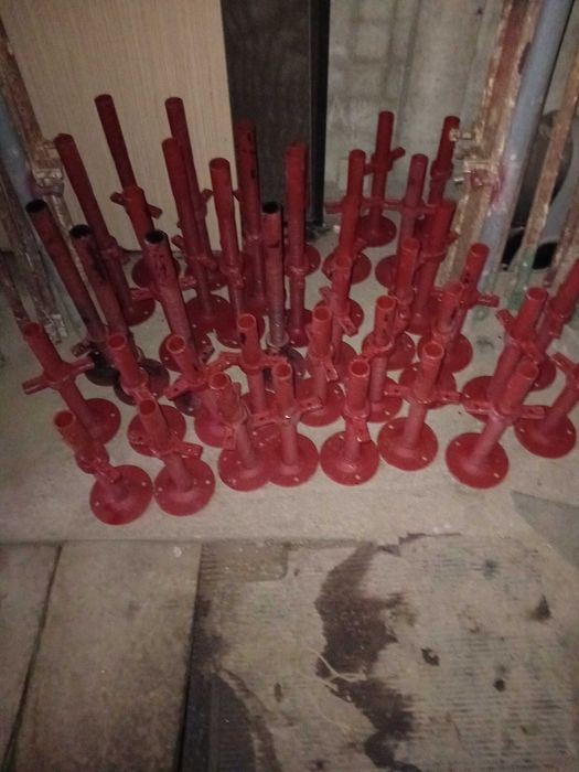 Vand / Inchiriez schela metalica