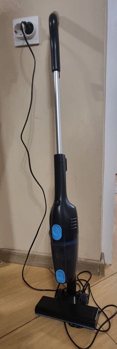 Компактна прахосмукачка 600w