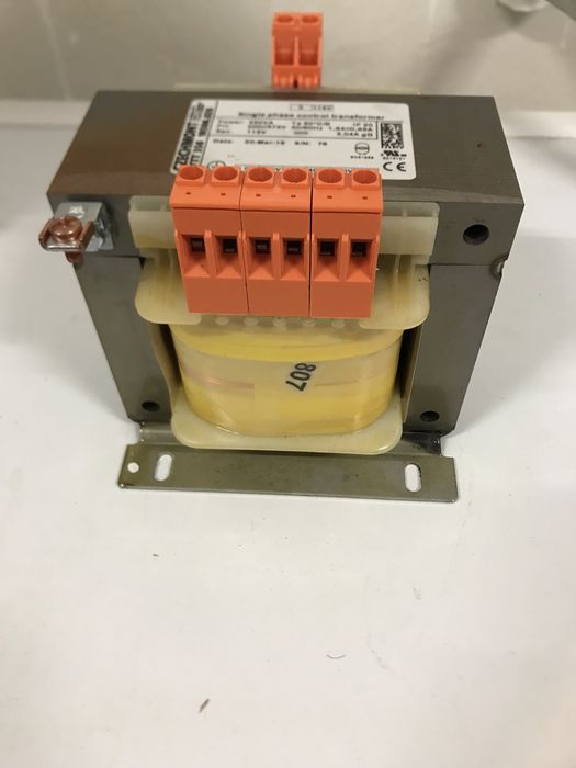 Понижаващ трансформатор