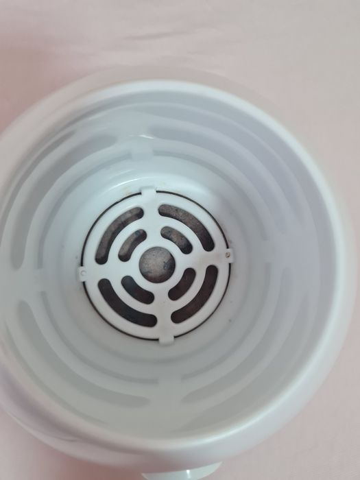 Електрически нагревател за шишета