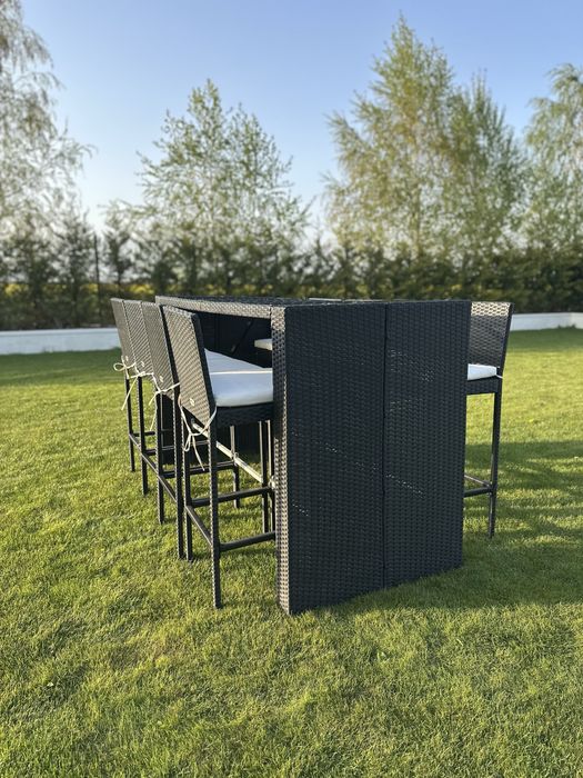 Set bar grădină 9 piese poliratan negru, NEFOLOSIT — masă + 8 scaune bar, blat sticlă securizată