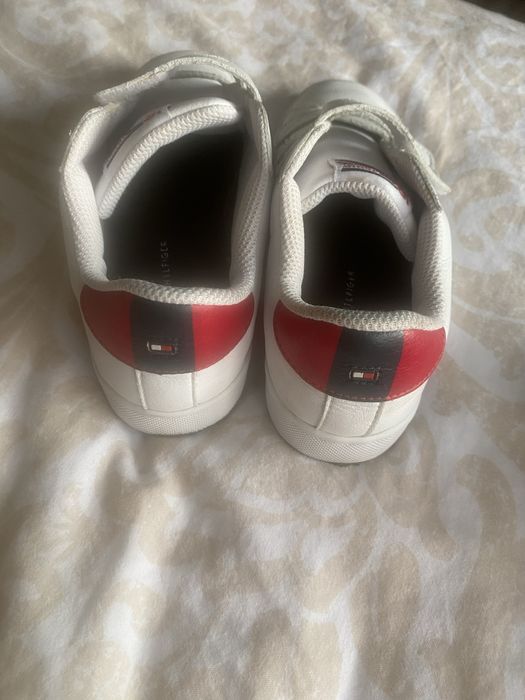 Маратонки на Tommy Hilfiger Намалени на 30лв.