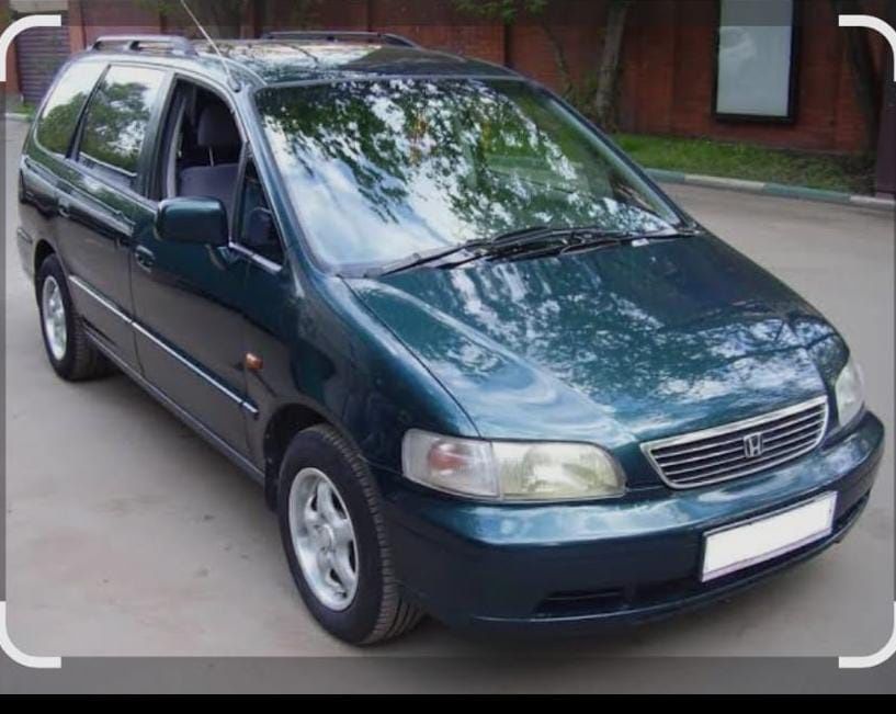 Машина Honda в хорошом состяний