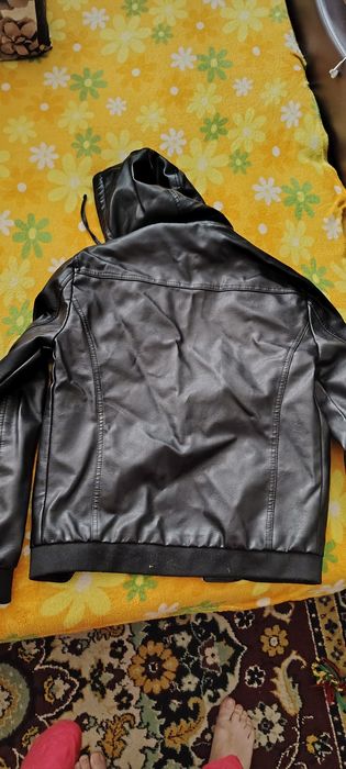 Куртка кожаная б/у р. L (46)
