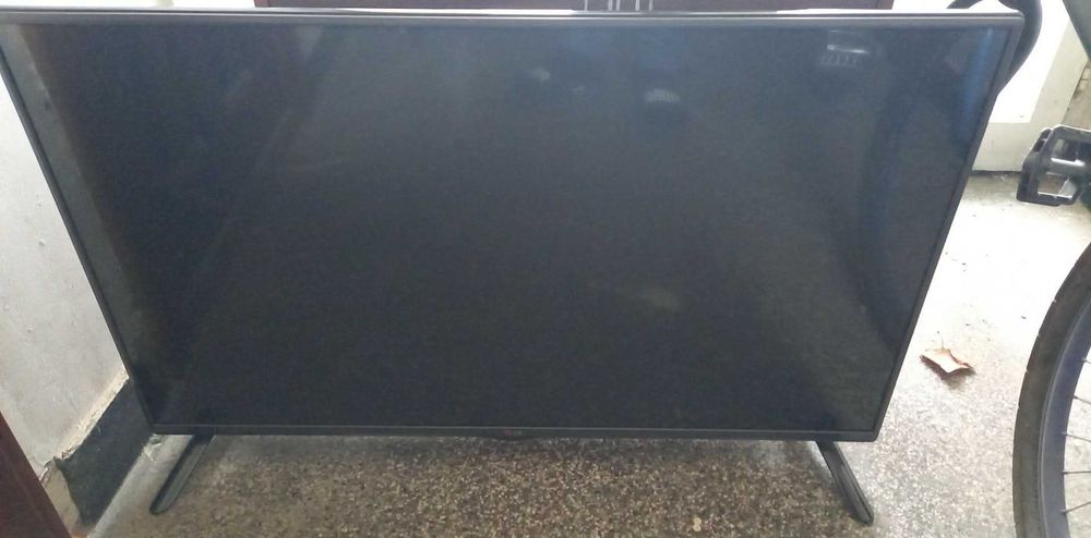 Продавам телевизор  LG.
