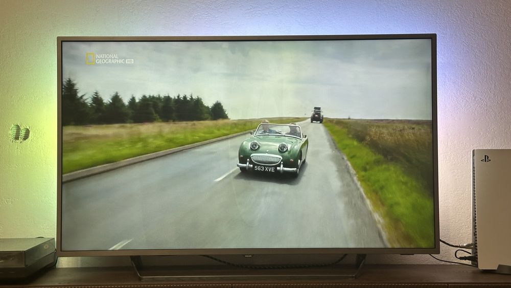 55" Philips 4K Ultra HD Android TV с 3-странен Ambilight