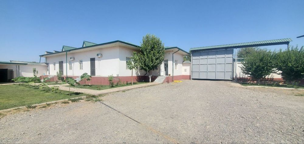 Аренда складских помещений 2500 м² Янгихаетский р-н (ТЛ)