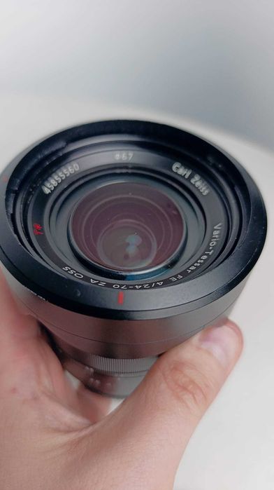 Obiectiv Sony 24-70 f/4 OSS