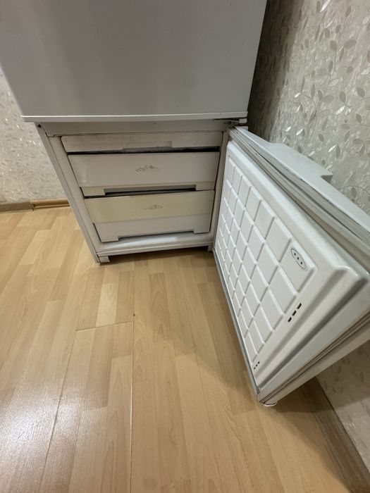 Продам холодильник Бирюса