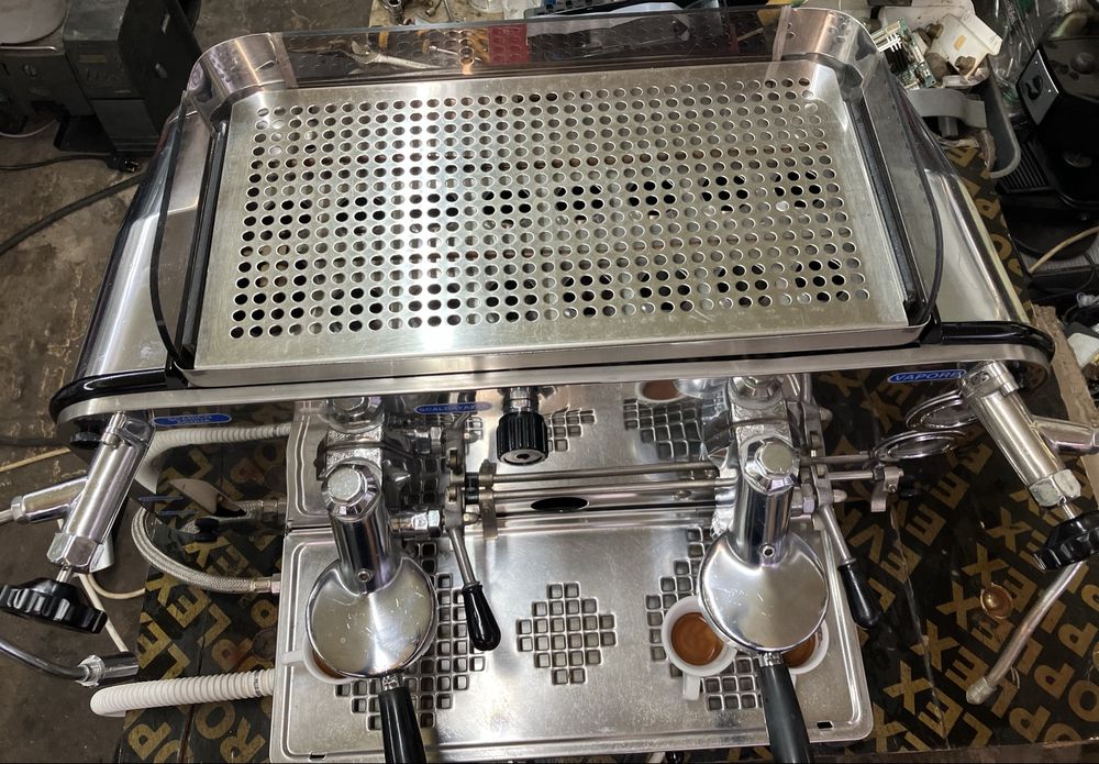 Професионална кафемашина Faema E61