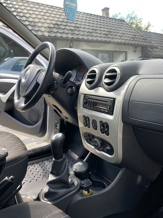 Dacia Logan Blackline 1.4 MPI – 75 CP | Unic proprietar | 106.000 km