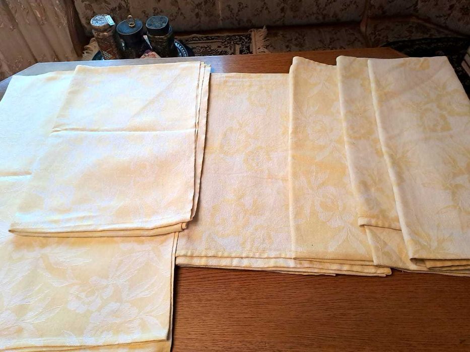 коврики-дивандеки ,одеяла,подушки и другое