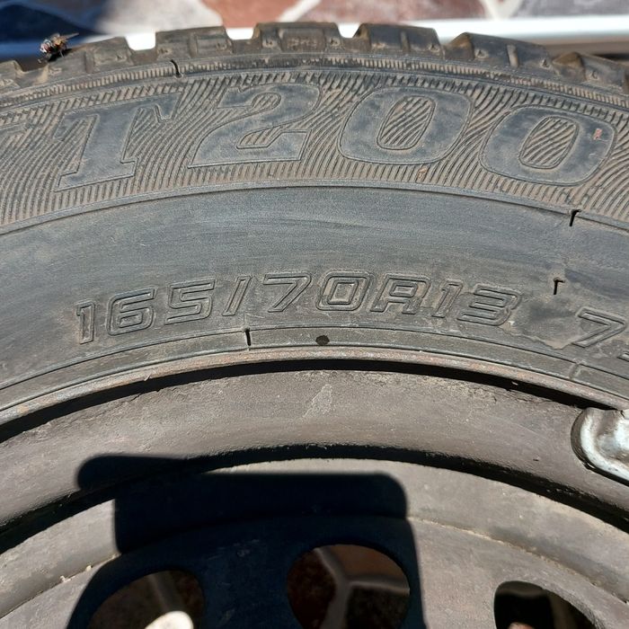 Зимни гуми 165 70 13 sumitomo